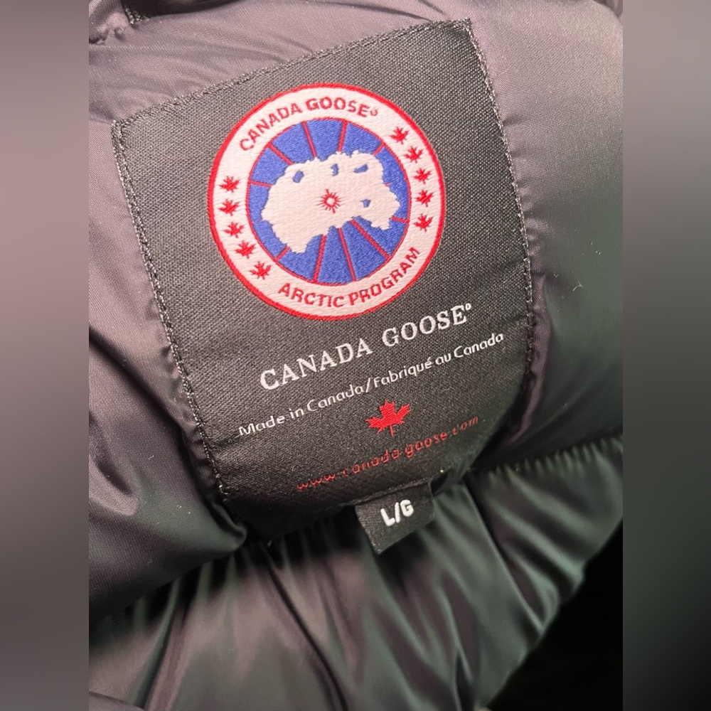 Canada Goose Vest - Picture 3 of 5